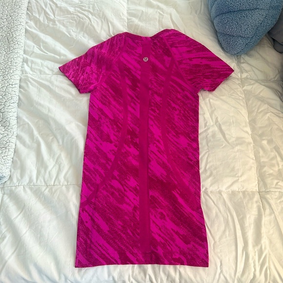 Perfect condition just not my size anymore! - Picture 2 of 3